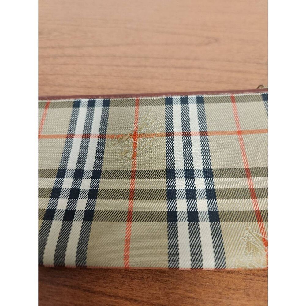 Burberrys VINTAGE Haymarket Check coin pouch. Slight ware on corners see picture - Picture 6 of 11